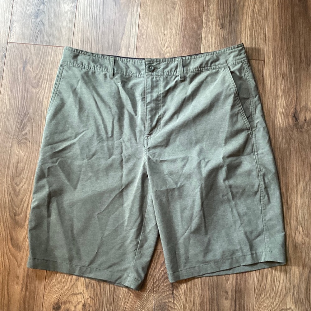 Goodfellow & Co hunter green swim trunks size 34
